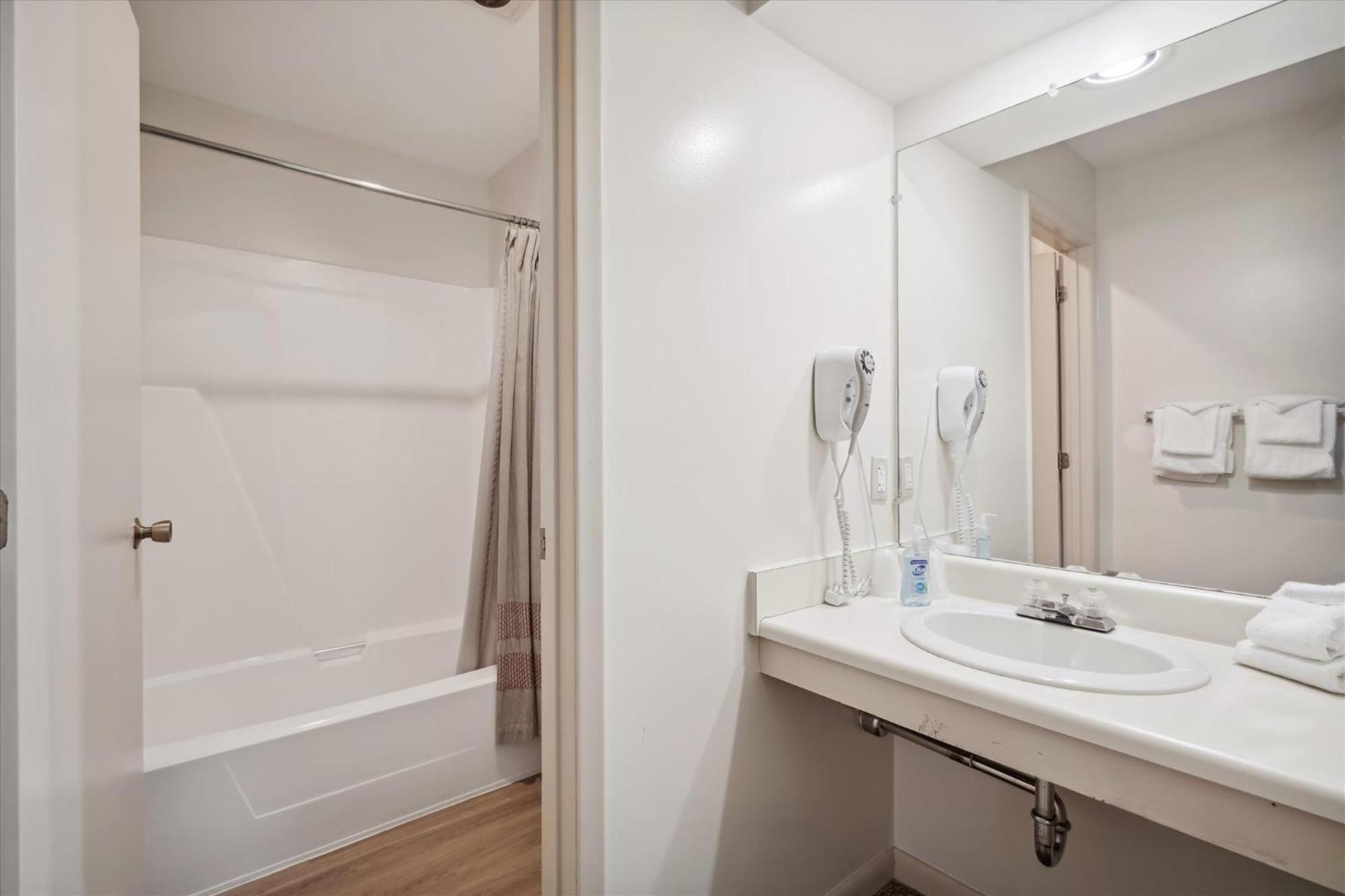 Cedarbrook Deluxe Two Bedroom Suite With Outdoor Heated Pool 21202 Киллингтон Экстерьер фото