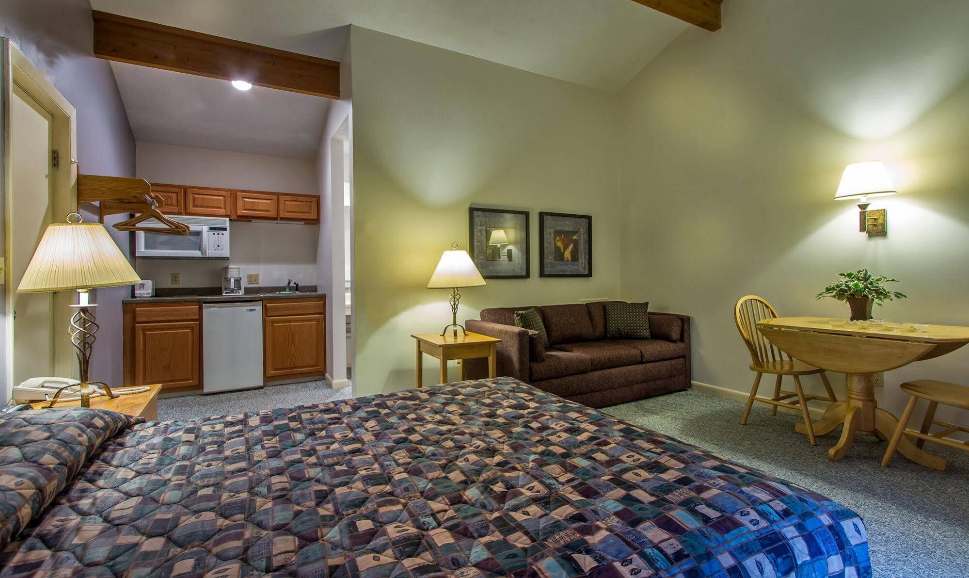 Cedarbrook Deluxe Two Bedroom Suite With Outdoor Heated Pool 21202 Киллингтон Экстерьер фото